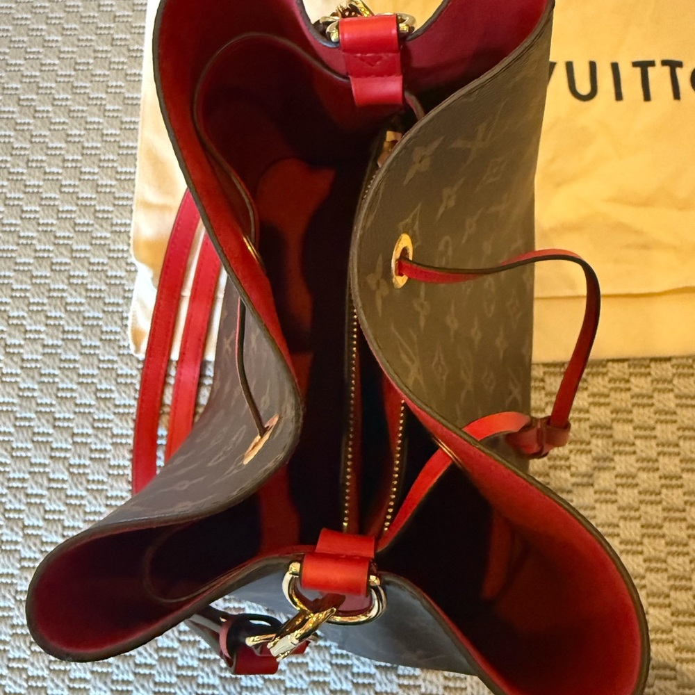 Louis Vuitton Monogram Bucket Bag - Black and Red - Picture 9 of 10